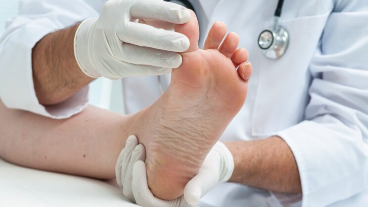 How Podiatry Clinics Build Long-Term Patient Relationships, Not One-Off Visits